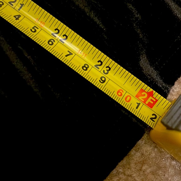 Urban outfitters, beautiful velvet dress perfect for the Christmas party!!😍 - Picture 7 of 10